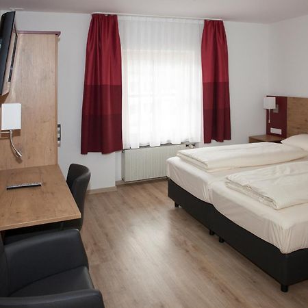 Pension Alter Wirt Enkering Kültér fotó